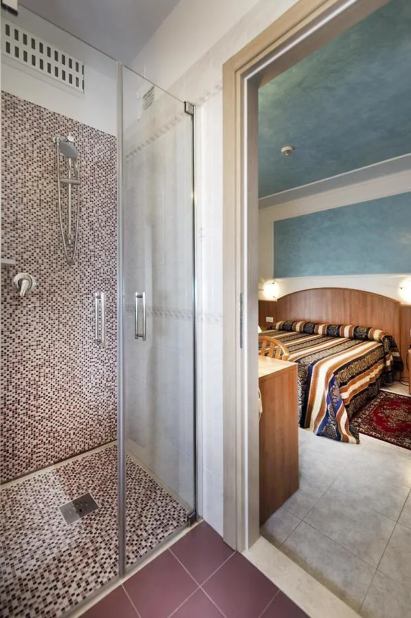 Hotel Hollywood***S Lido di Jesolo 3*,  Olaszország