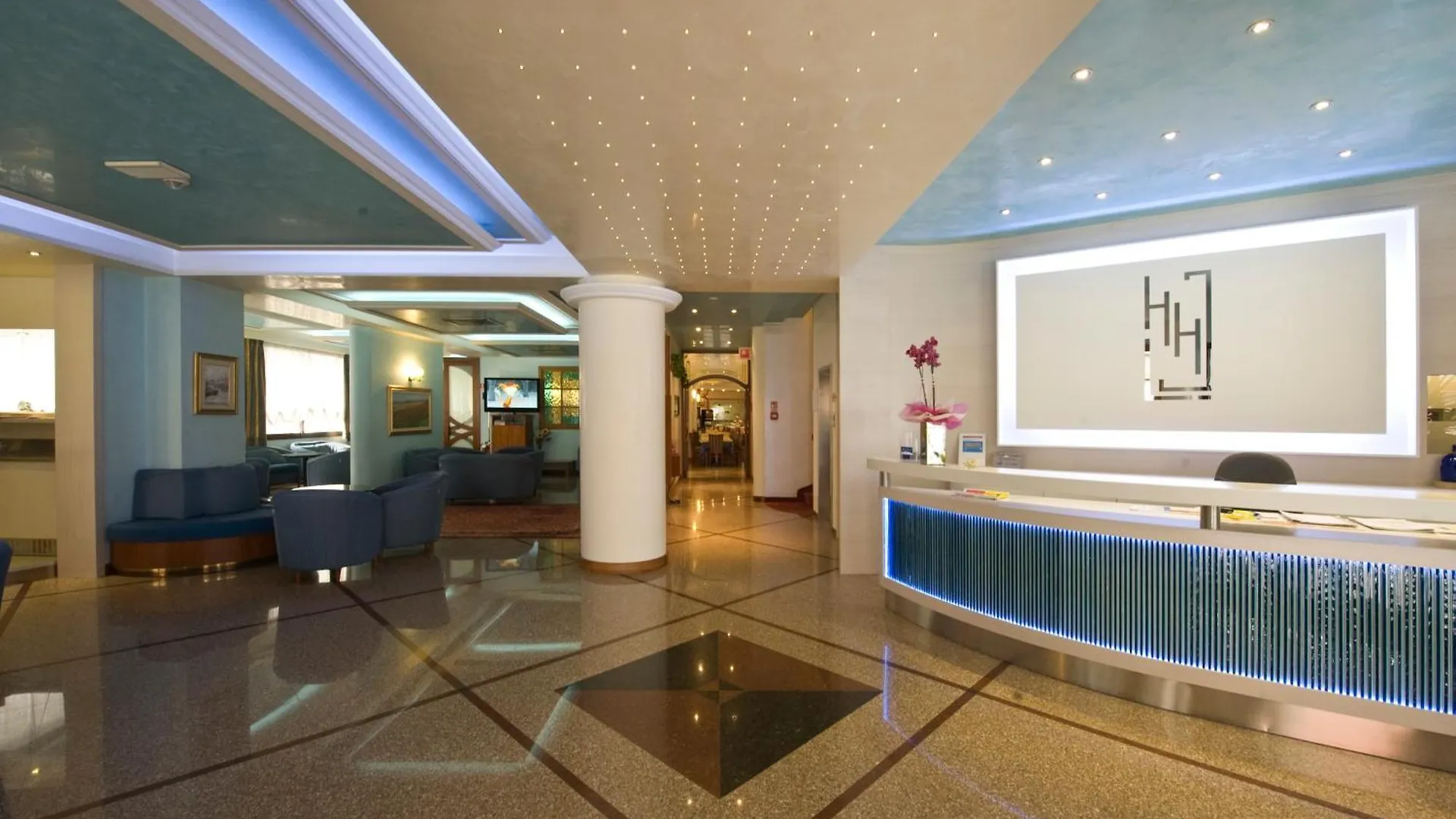 Hotel Hollywood***S ليدو دي يسولو