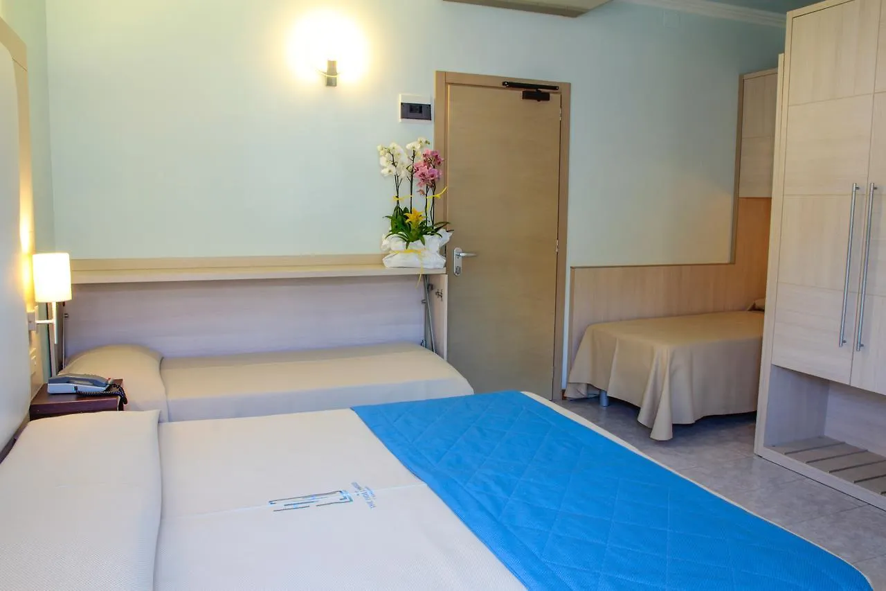 Hotel Hollywood***S ليدو دي يسولو